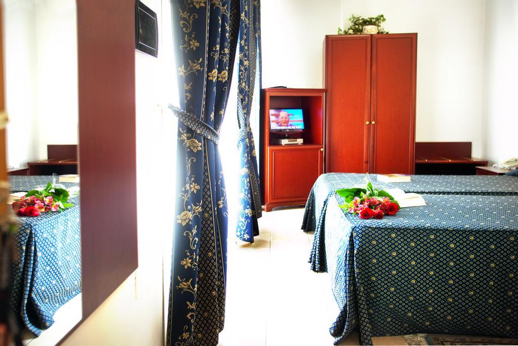 Appartamenti Leonardo Brescia Exterior foto