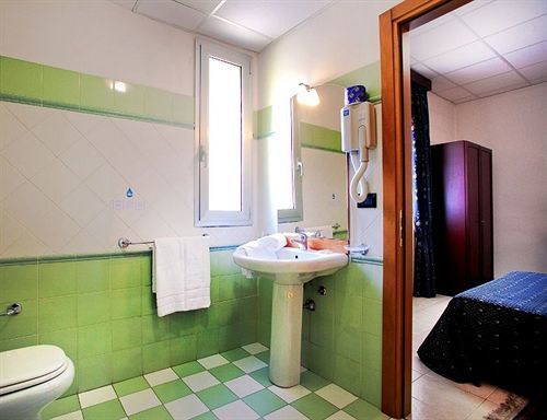 Appartamenti Leonardo Brescia Exterior foto
